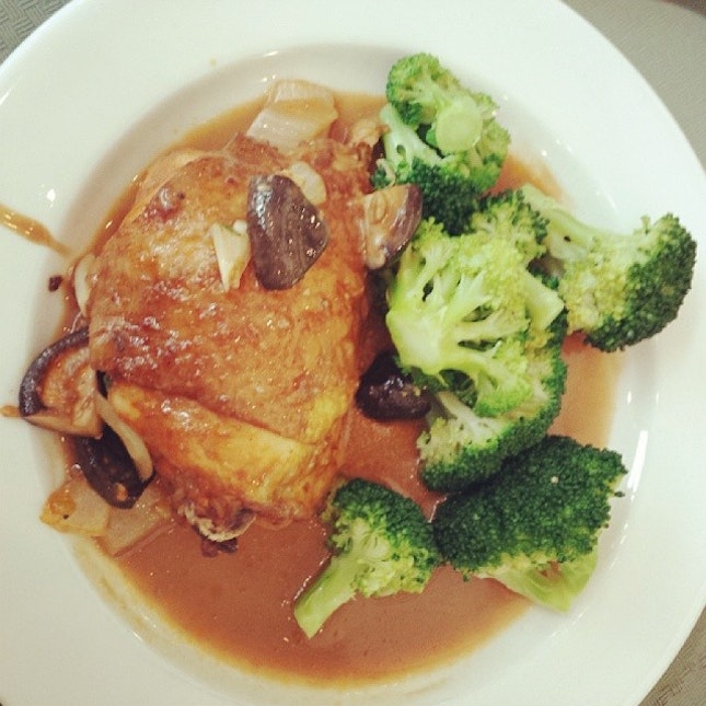 Roast Chicken Dijonnaise #lunch #INSEAD #gotquestionedbythecashier -_-