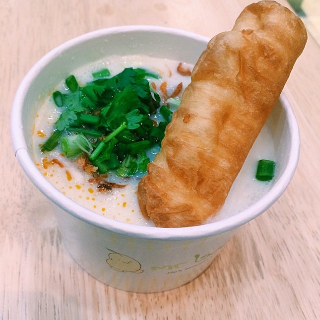 Soya porridge is the new way to go : Spicy Minced Chicken&Mushroom Soya Porridge ($3.80) #rachfoodadventure #burpple #mrbean #igsg #sgfood #sgfoodie