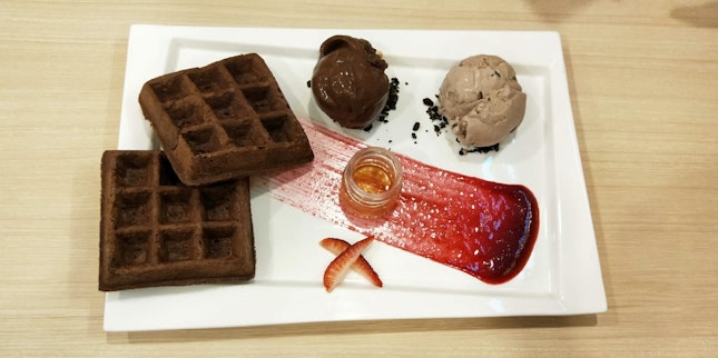 Brownie Waffle With Double Scoop ($13.50)
