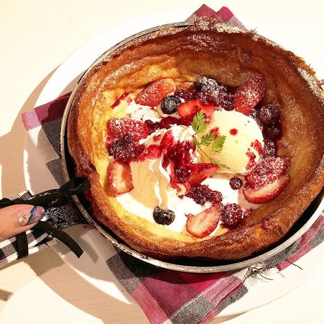 For Sweet and Savoury Pancakes Served in a Pan