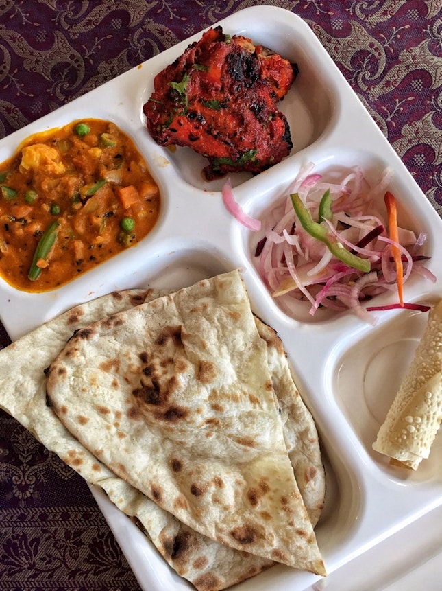 For North Indian Fare on Sixth Avenue