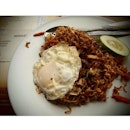 One of the best Maggie Goreng, and right now I'm craving this only available in tioman island.