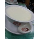 Quintessential milk pudding stop #foodporn #glutface #nom #sweettooth #custard #letthegoodtimesroll #vacaycalling #hk #vscocam