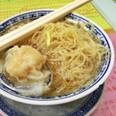 Famous among the locals, featured in CNN Best Hong Kong Wonton Noodles, it is definitely worth it.