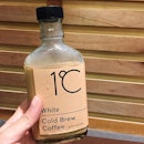 White cold brew coffee ($6) ☕️
⭐️ 4/5 ⭐️
🍴A silky & smooth coffee with minimal acidity, making it easy to drink.