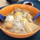 Yong Tau Foo soup ($3.50)
⭐️ 4/5 ⭐️
🍴The items are predetermined and one can choose from 6 pieces with each add piece costing 50c more.