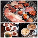 nice to meat you 🐮🐷 buffet @ $48.90++ #lunch #eatout #whatiate #nomnom #japanese #bbq #meatoverload #foodporn #sgeats #sgfood #sgfoodie #cameraeatsfirst #igsg #igers #burpple #foreverhungry #keepeating #instafood #foodsg #foodcollage #ishootieat #wednesday #buffet #jiakhoryisi #sinful
