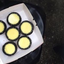 Started our Sunday morning with local food at Imbi Market, including these Charcoal Black Sesame Egg Tart from Bunn Choon.