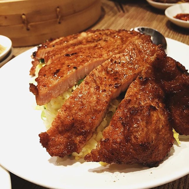 my fave dish at dintaifung; the marinate on that pork chop really seeps through