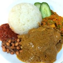 Bing Bian now serves Nasi Lemak Bento for lunch to cater to the office crowd.