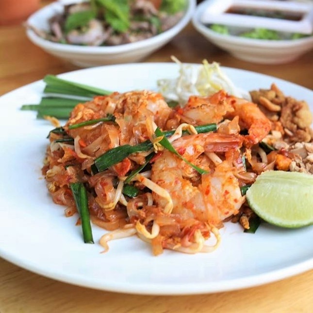 Not many people know Kin Moo @kinmoo_tql actually serves up other appetising Thai dishes such as Pad Thai too.