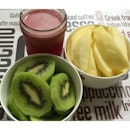 #breakfast apple - kiwi - pomegranate juice #foodcombining #foodcombiningindonesia
