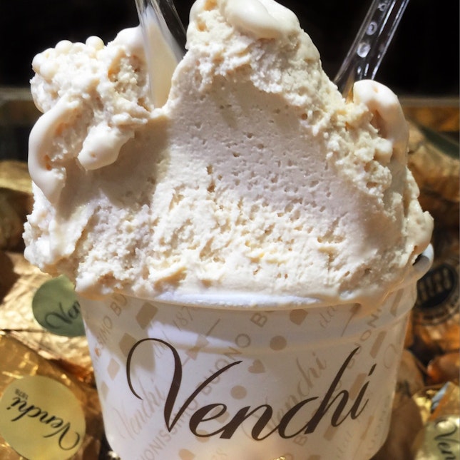 After having some world-class standard chocolates probably 1.5 years ago, Venchi has etched firmly in my mind as an excellent Italian gourmet chocolatier. 