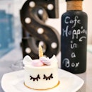 Now you can get cakes from various cafes conveniently at a single location such as this Petite Unicorn🦄 ($8.90) from @twentygrammes at @cafehoppinginabox.