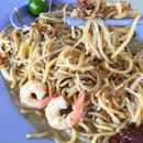 My quest to find good fried hokkien mee continues at Tampines Avenue 4.