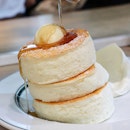 The only waiting time for these signature Premium Soufflé Pancakes is the preparation time as there is not a long queue to enter the cafe.