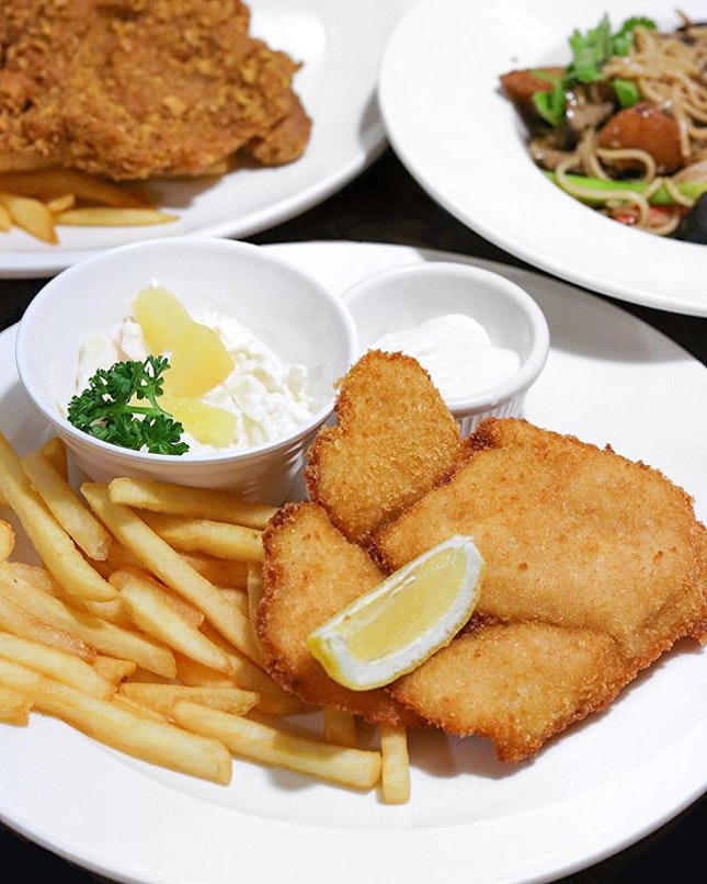 I remember when I was young, my parents will bring me to Swensen’s for a treat after I finish my classes at Thomson Plaza and my favourite will always be the Fish & Chips ($15.60) before ending the meal with a sundae or banana split.