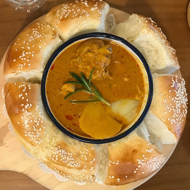 Curry w Bread