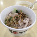 Pork Belly Ban Mian ($4.50/ dry)
Tender soft thin handmade noodle.