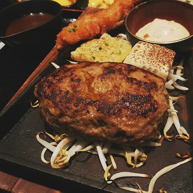 🍴 On Vday ❤, I did a throwback on @ramen_keisuke Hamburg Steak Keisuke.