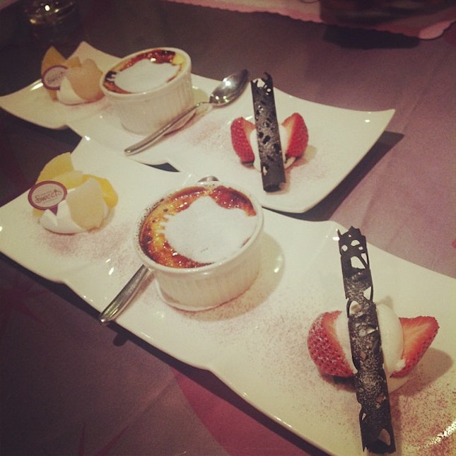 #hellokitty #taiwan #taipei #cremebrulee #food #dessert