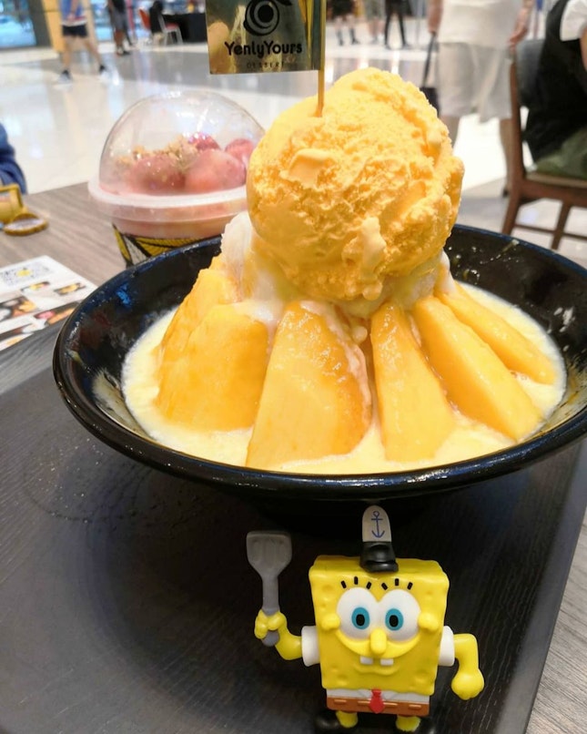 Awesome desserts from the Land of Smiles.🍧🇹🇭