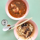 A classic of the Old Airport Road coffeeshop, this stall serves up delicious prawn noodles to the families and working folk in the area.