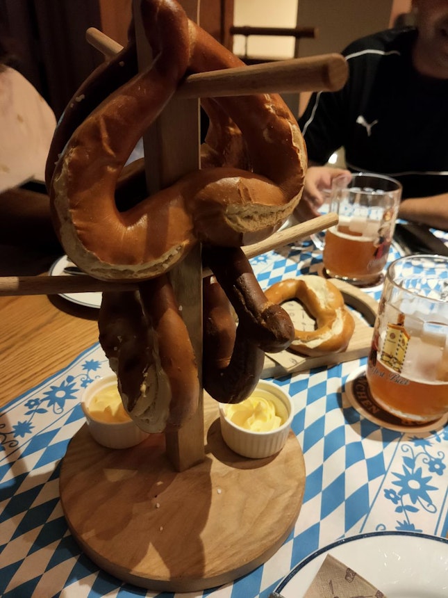 It's a pretzel tree