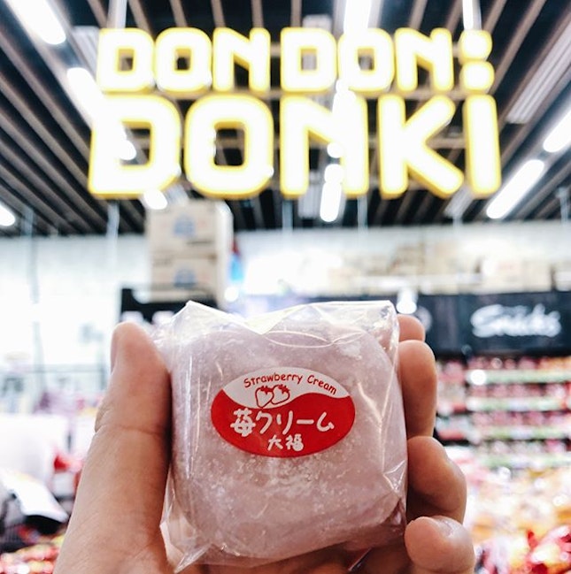 💛 strawberry cream daifuku ($1.90) impulse buy @donkisg.