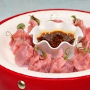 Pink Monday with this Steamed Fortune Dumpling from @CrystalJadeSG, a limited edition dim sum dish for this CNY.