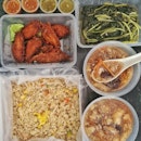 Takeaway dinner from Bei Sheng Seafood, that specialise in Thai-Chinese tze char dishes.