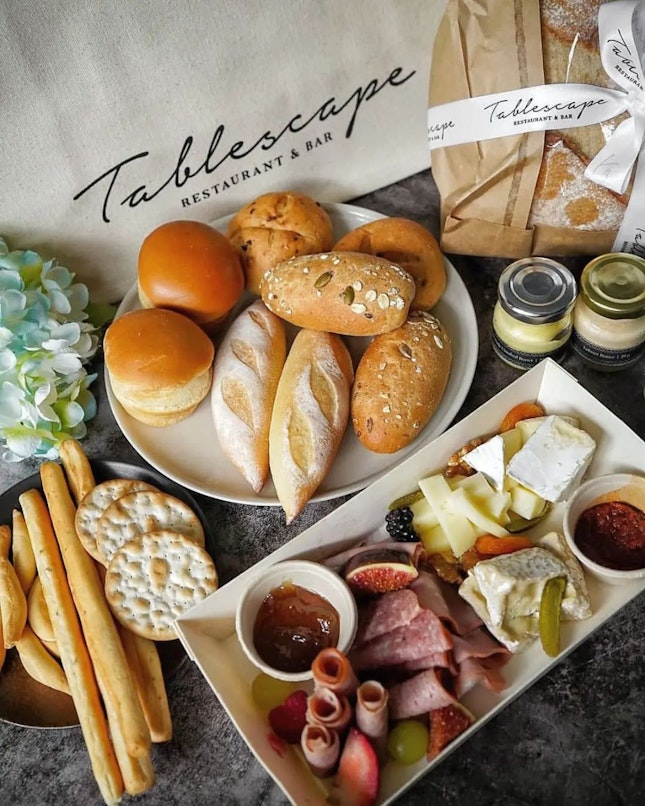 @tablescapesg e-shop now offers new permanent additions that work as a delicious food gift, as a glamorous addition to a potluck or even as treat for yourself and your family. 