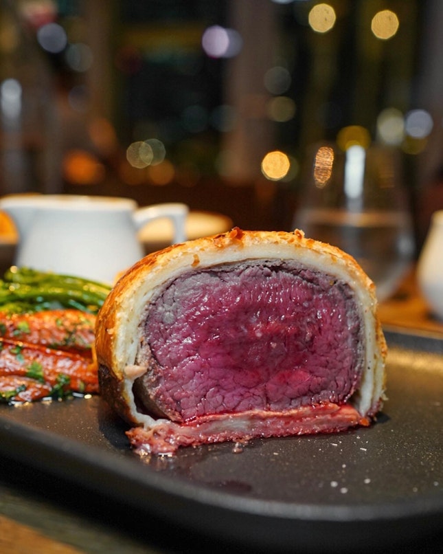 Bring little boss for early celebrate Christmas at his fav restaurant, @bsksingapore  Feature festive menu ( 3 courses set menu ) that available from 29th Nov to 23th Dec 2021 ( from 5 pm) and 24th-25th Dec (lunch n dinner).