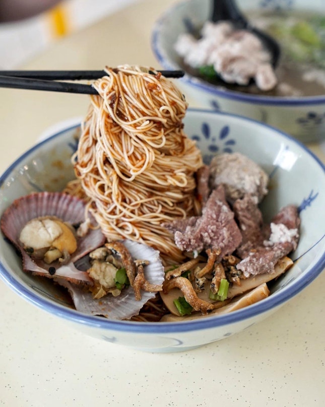 Chao yuan gourmet opened at 365 Sembawang crescent (same coffeeshop with maruhachi), is offer traditional Teochew noodle.