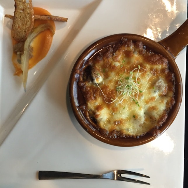Think French.  But Mushroom With Lots Of Cheese