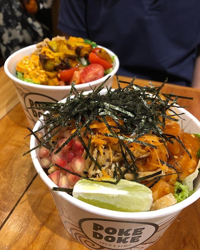 Poke bowls for a healthier change 🥙 with the entertainer app, you can get it 1 for 1 (: #burpple #pokebowl