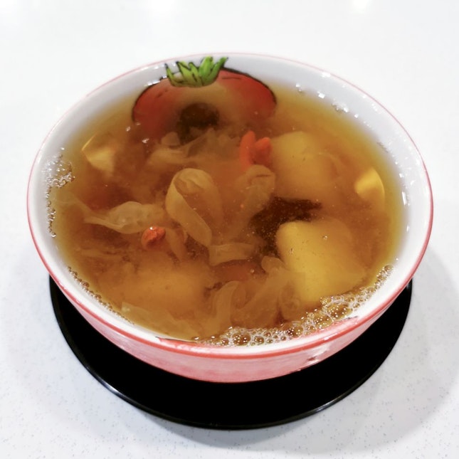 Snow Fungus Soup with Pear