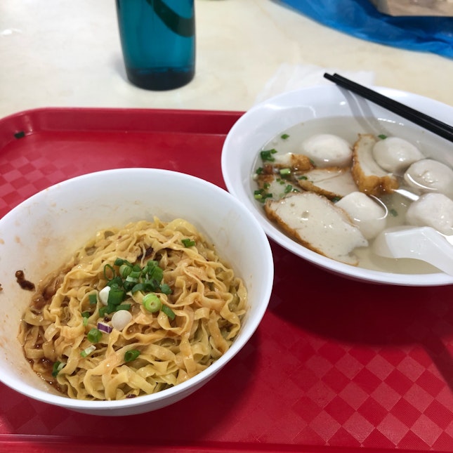 Fishball Noodles ($3/$4/$5)