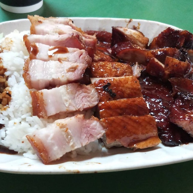 Hawker Centre Food Tour 08/06/19 - Maxwell Food Centre