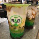 Durian Chendol Boba Milk from @rbteasg @hfc_sg A cheap and cooling treat for #durianlovers ☺️
.