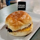Deluxe Burger from Burgernomics!