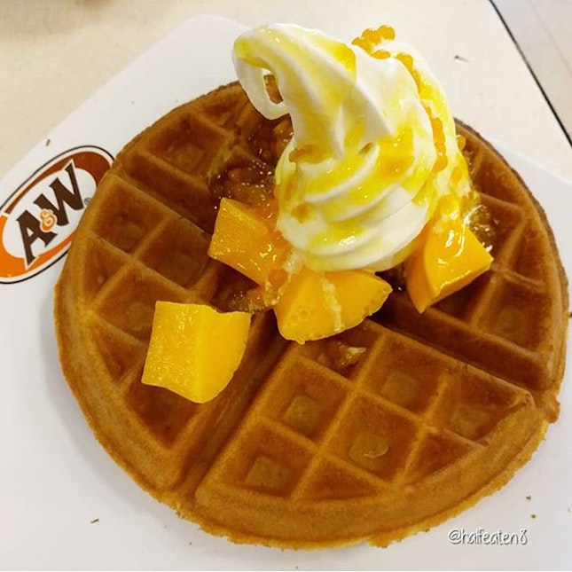 Waffle with Mango Ice Cream from A&W in Batam!