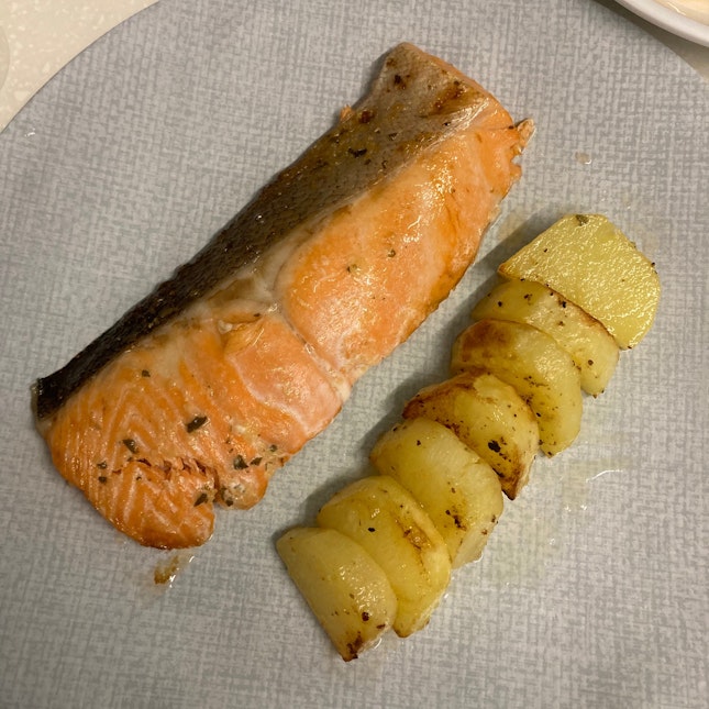 Salmon With Roasted Potato