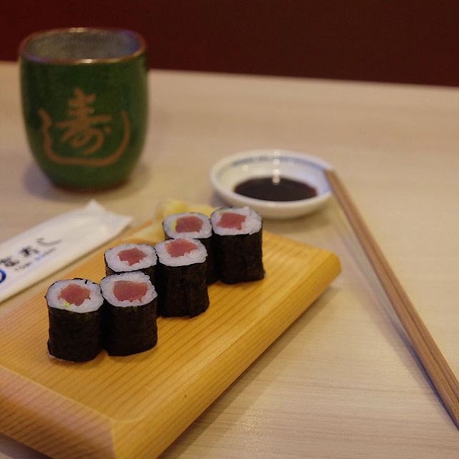 Tuna Sushi Roll 
Simple and Good.