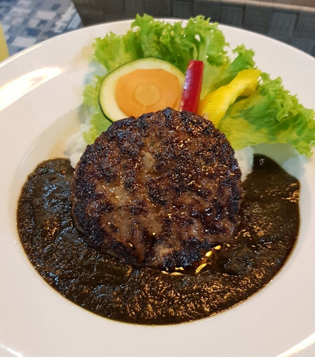 Black Hakata Curry With Wagyu Hamburg