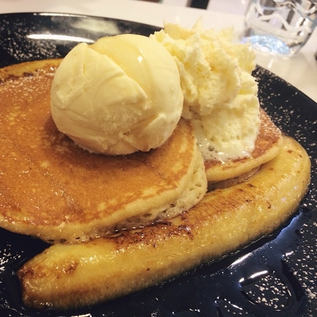 ไอติม แพนเค้ก กล้วย #sweet #dessert #foodporn #instafood #pancakes #ดึกแล้วจะโพสตอะไรก็ได้