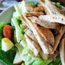 Superfood Salad with Grilled Chicken