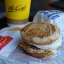[ McGriddles ] Sweet pancakes, savoury sausage, melty cheese, and a fluffy egg all in one bite 🥞🍳🧀.