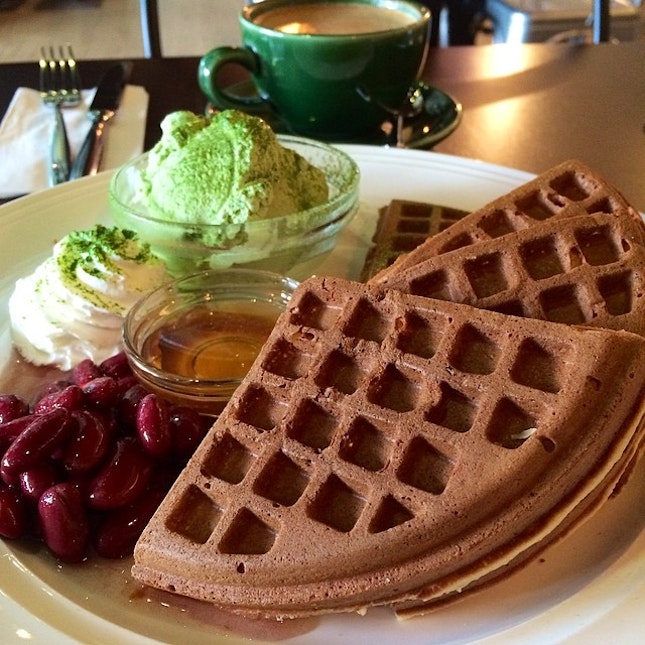 waffles @ headmost cafe, JB