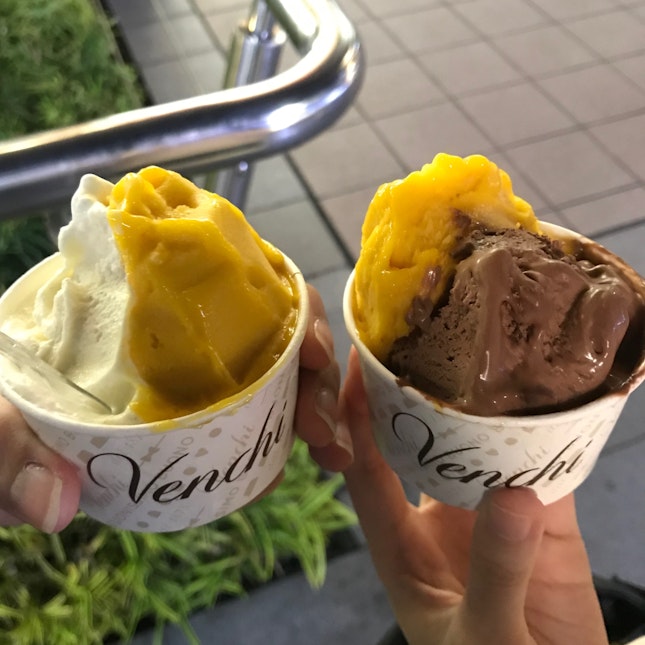 Vanilla, Mango & Venezuelan Chocolate